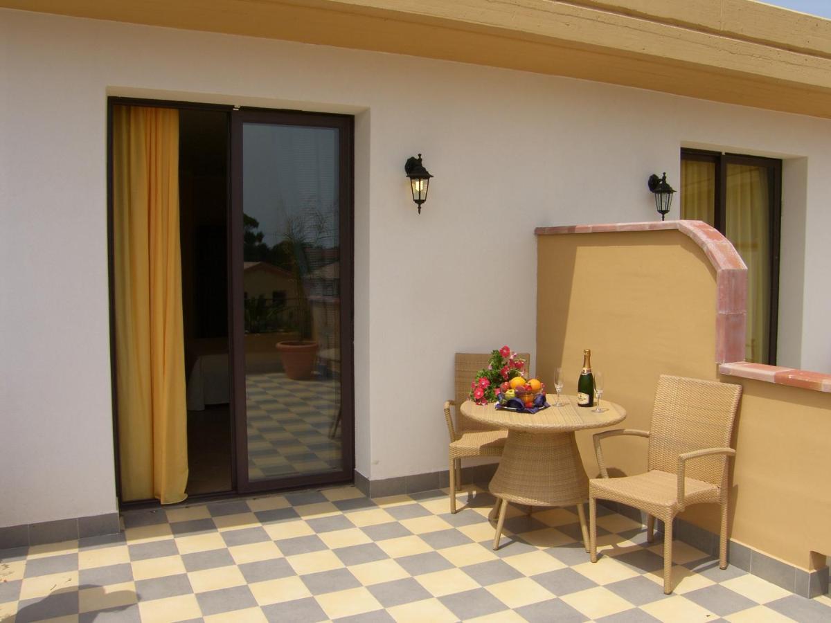 Dolcestate Hotel -Club Campofelice Di Roccella Exteriér fotografie
