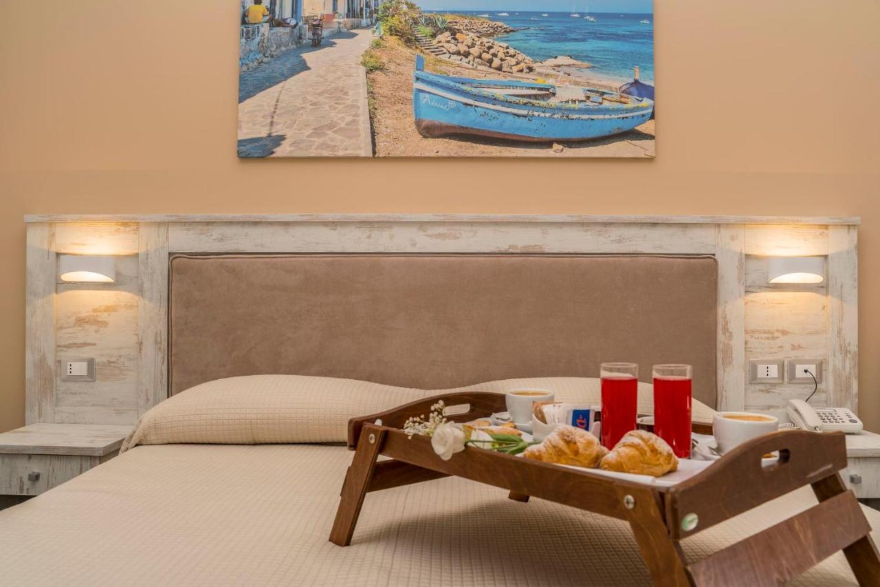 Dolcestate Hotel -Club Campofelice Di Roccella Exteriér fotografie