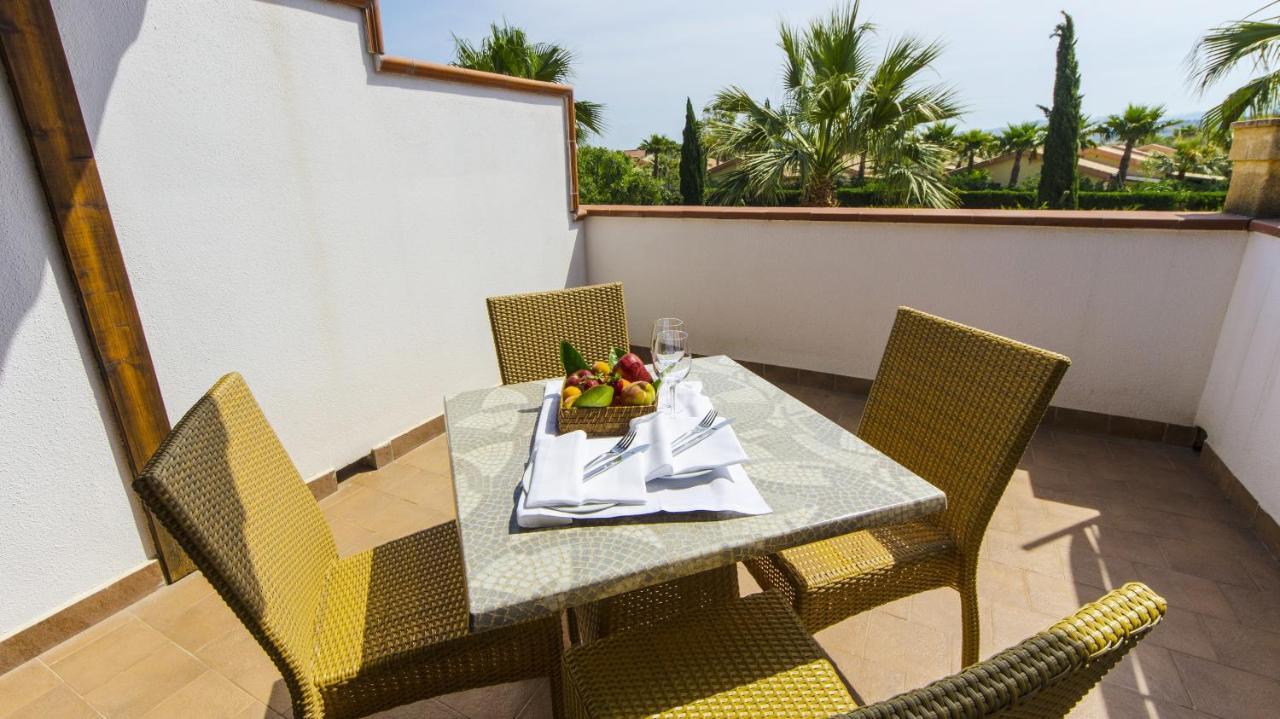 Dolcestate Hotel -Club Campofelice Di Roccella Exteriér fotografie
