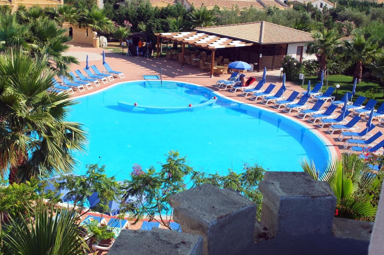Dolcestate Hotel -Club Campofelice Di Roccella Exteriér fotografie